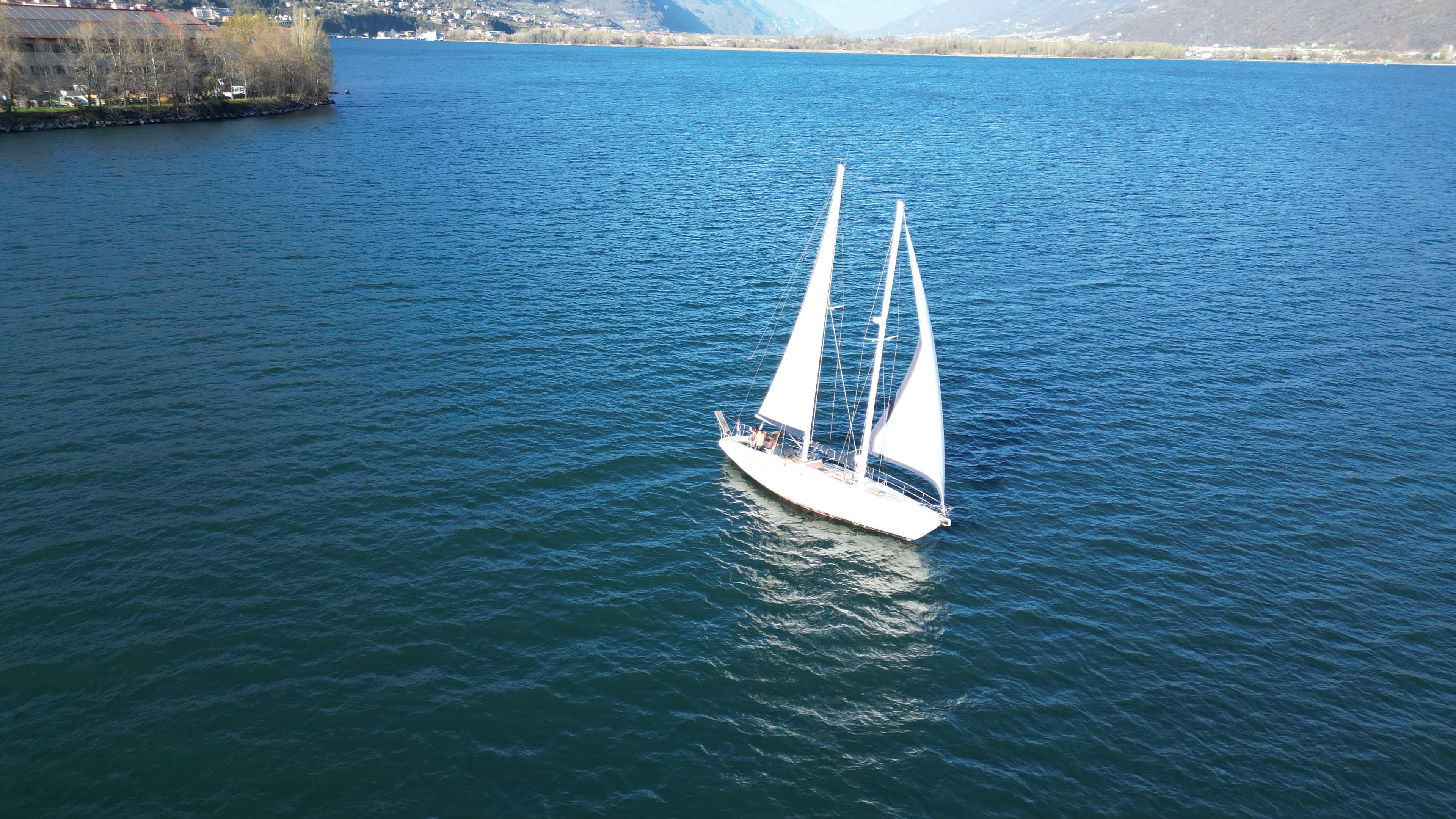 Contatta Velamore – Barca a vela sul Lago d'Iseo