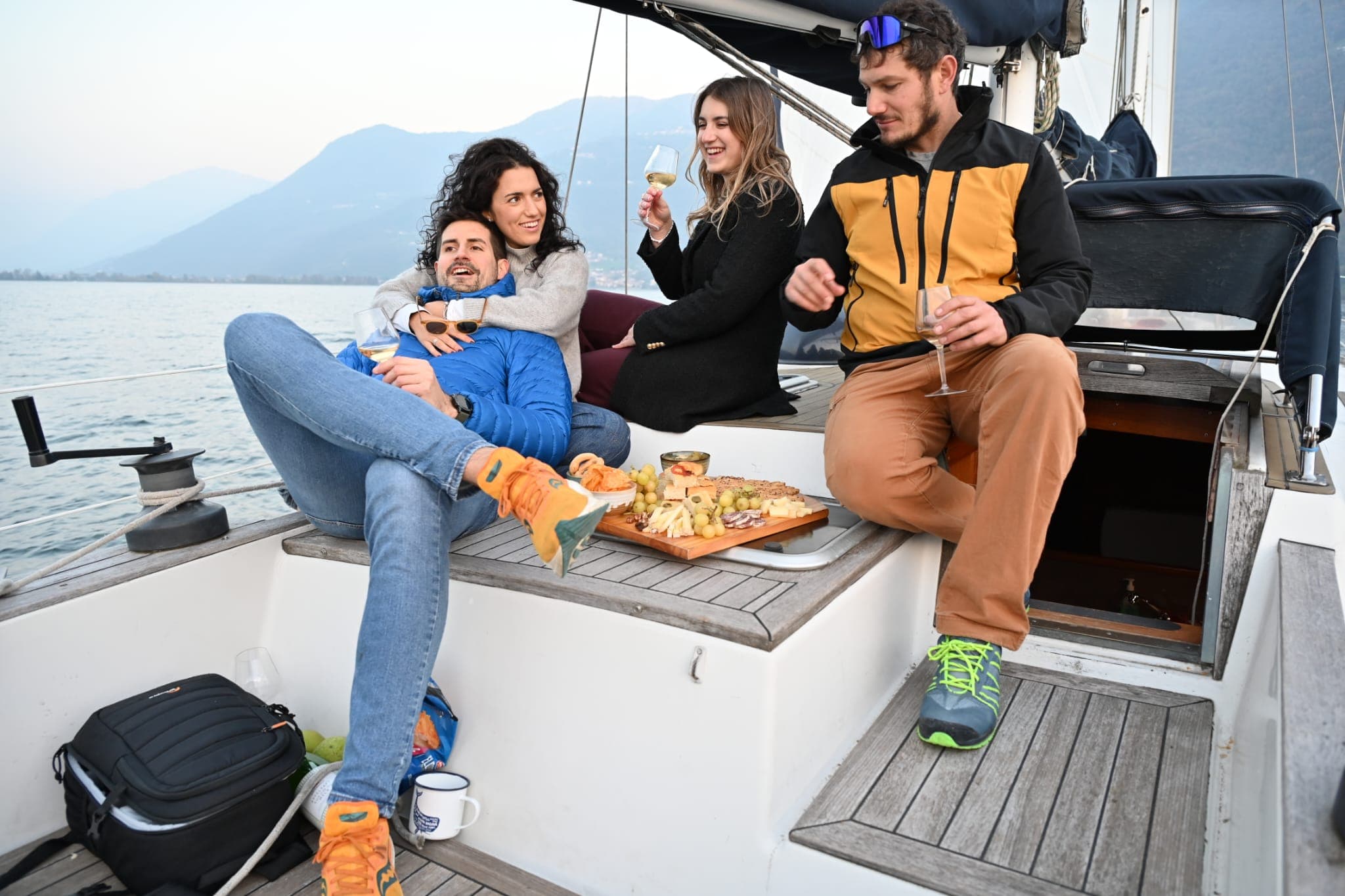 Esperienze in barca a vela sul Lago d'Iseo – Velamore